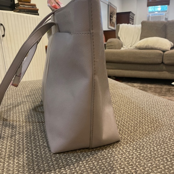 Betsey Johnson Blush Floral Xozaria Large Tote - Picture 5 of 11